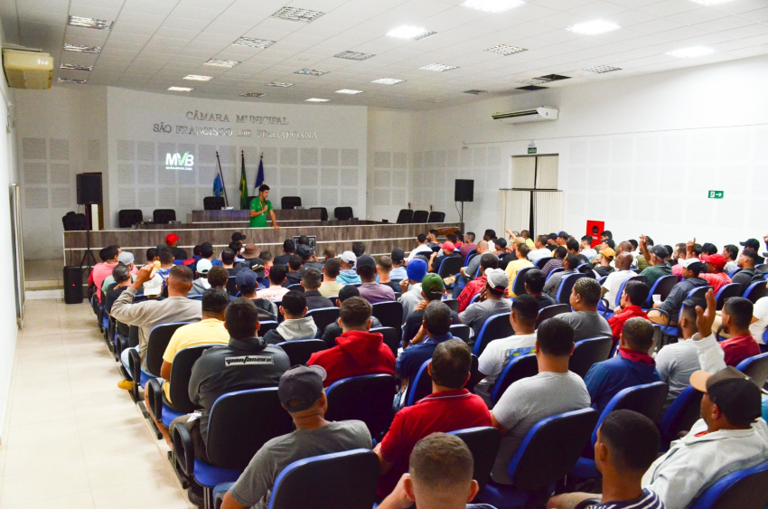 Parceria realiza curso de operador de máquinas pesadas